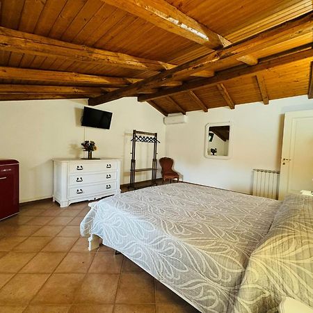 Casa Pepe - Fondi Vertice Rooms ภายนอก รูปภาพ