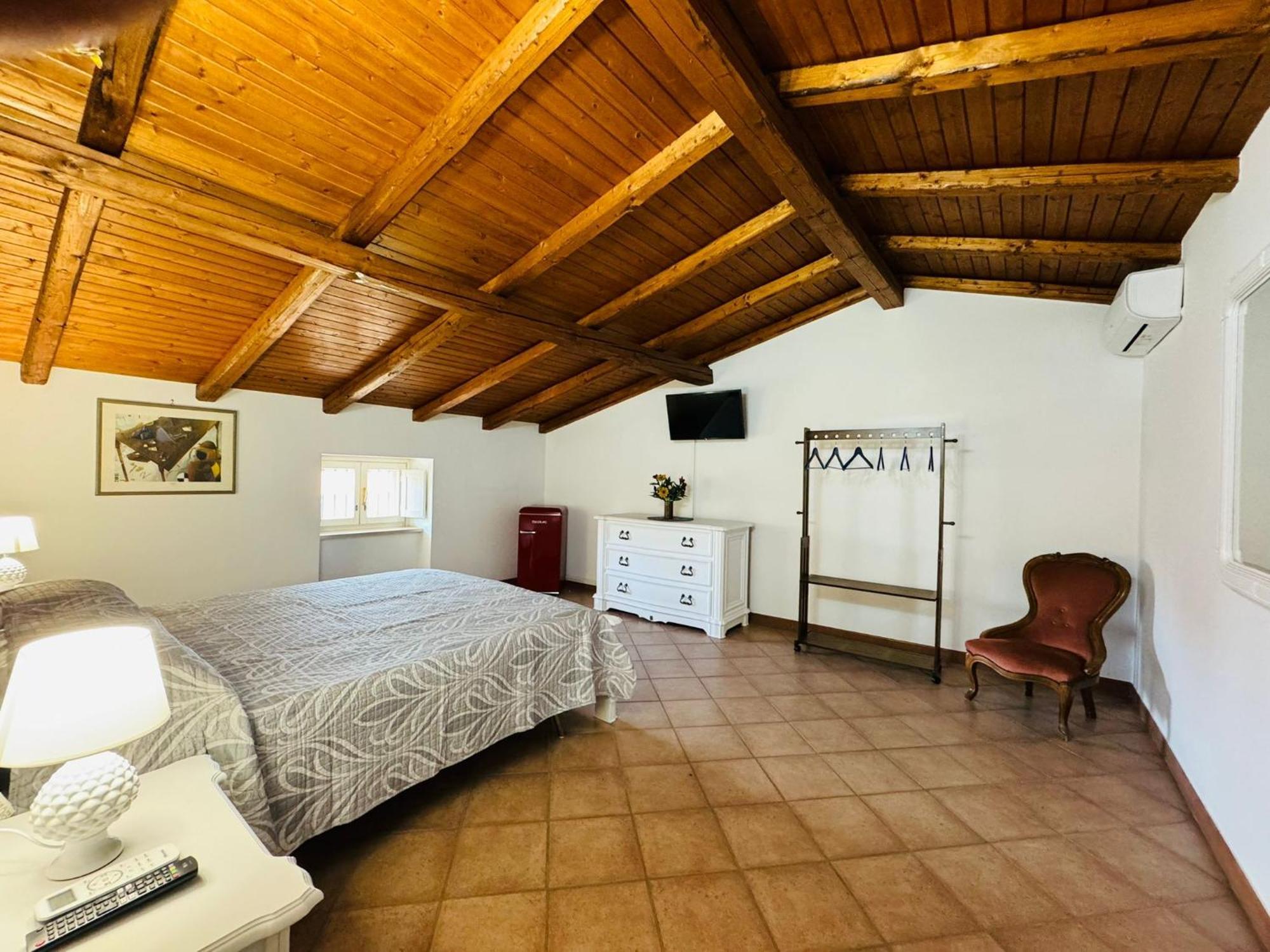 Casa Pepe - Fondi Vertice Rooms ภายนอก รูปภาพ