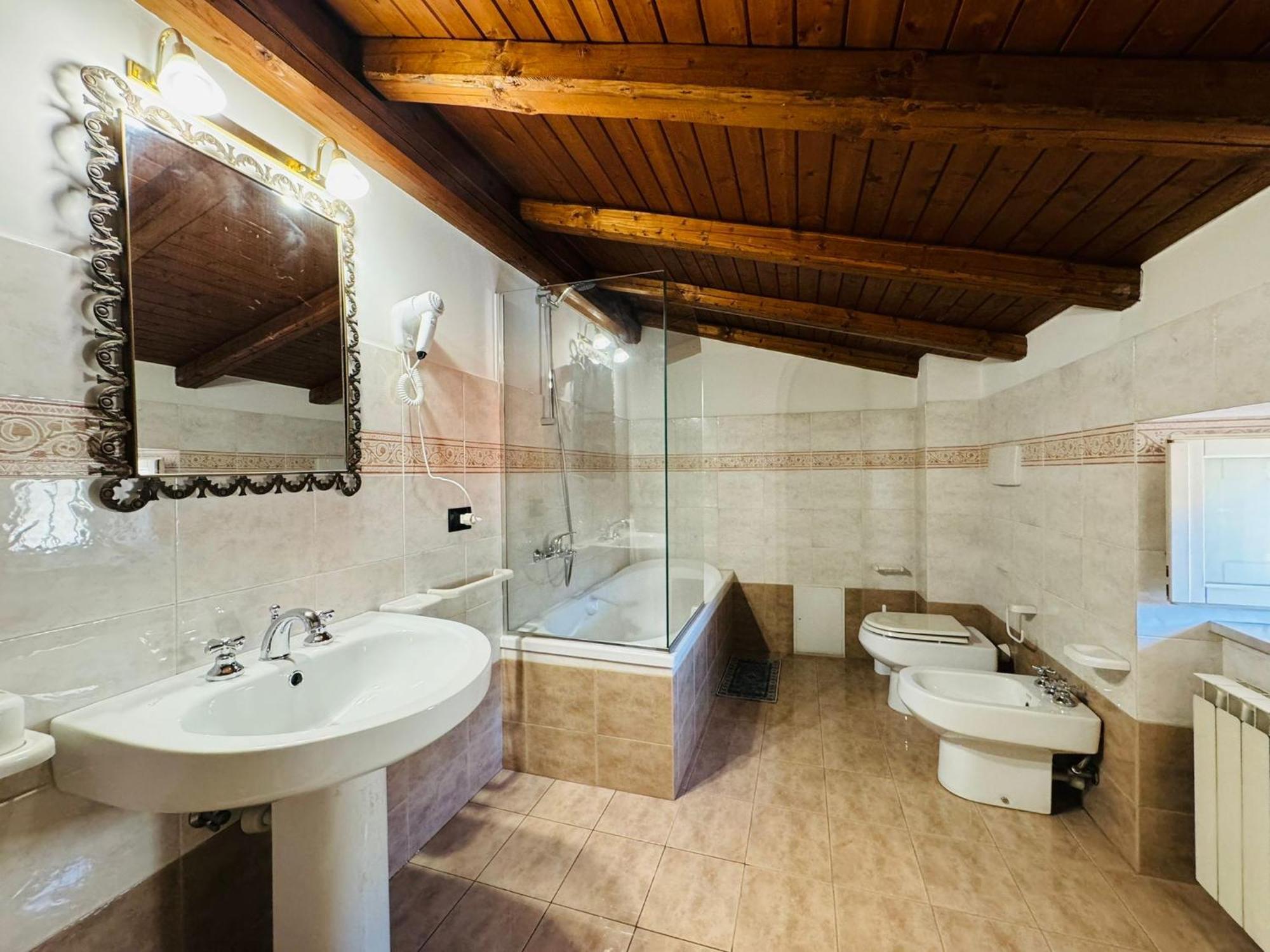 Casa Pepe - Fondi Vertice Rooms ภายนอก รูปภาพ