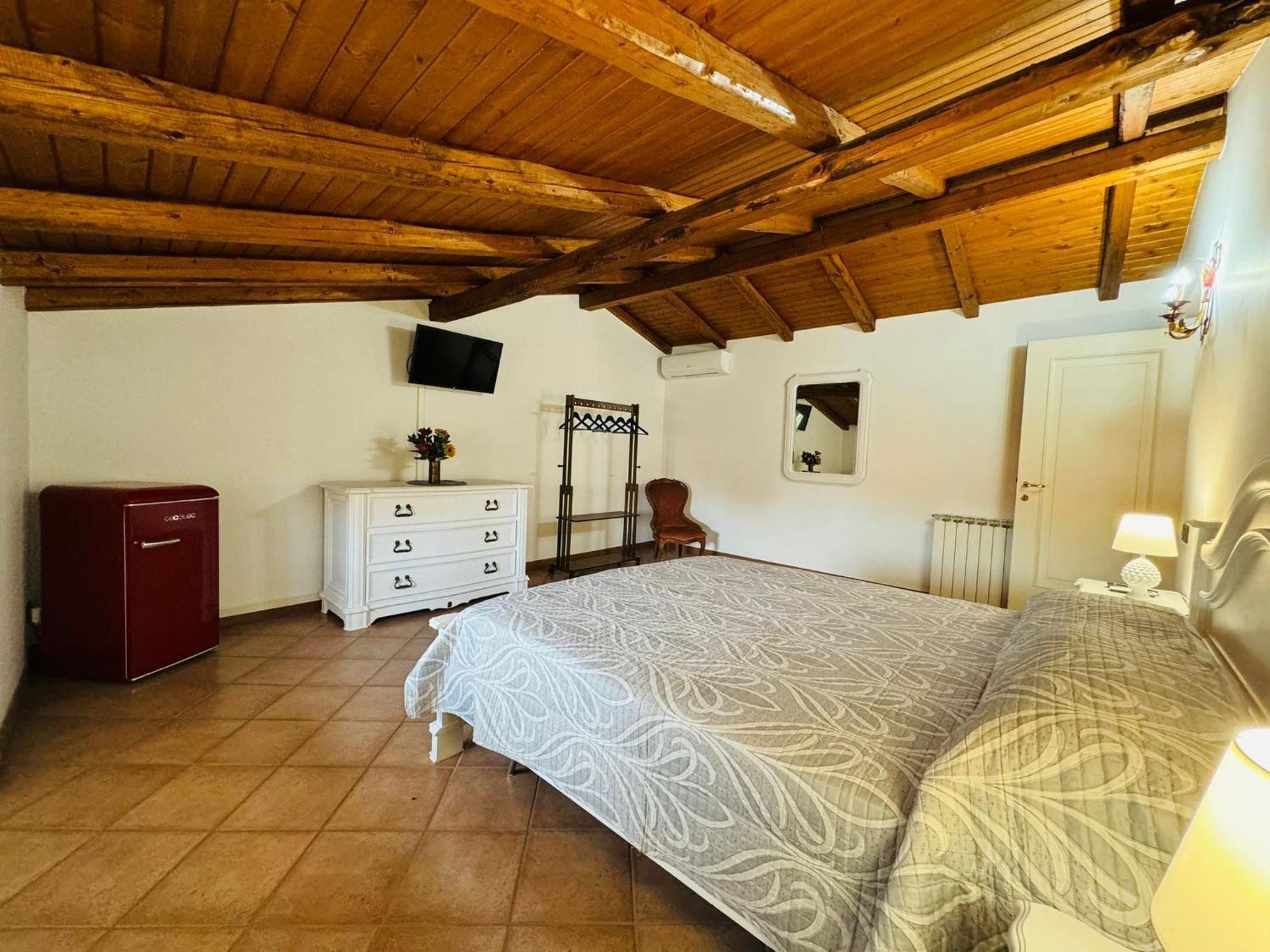 Casa Pepe - Fondi Vertice Rooms ภายนอก รูปภาพ